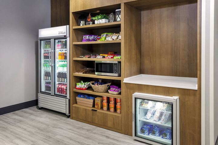 Holiday Inn Quincy East by IHG