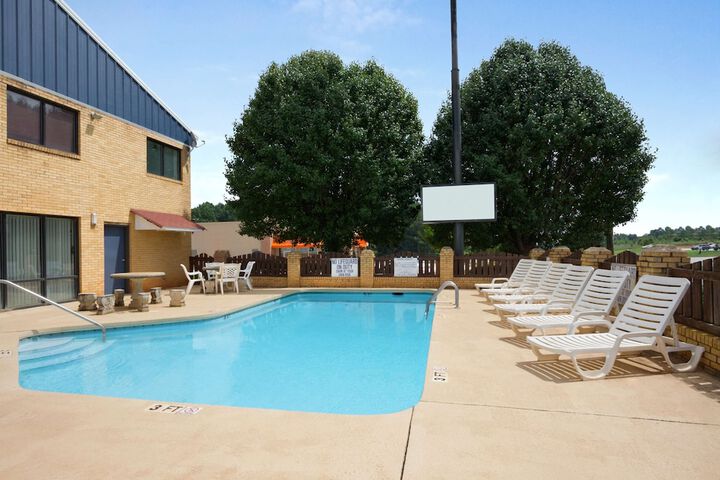 Pool 2 of 9