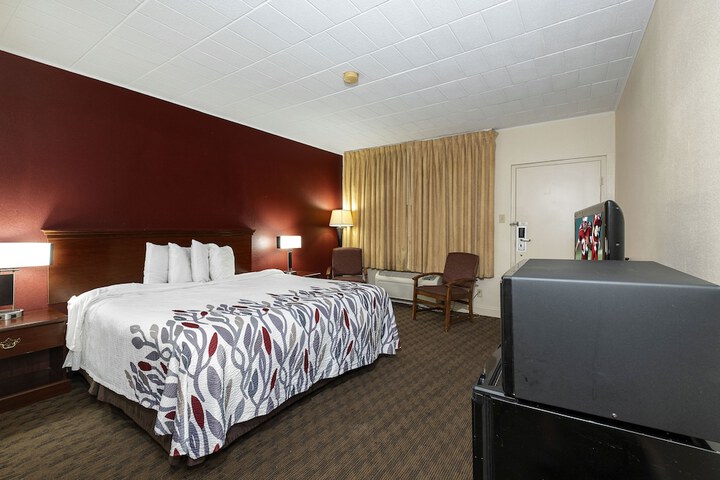 Room 15 of 50