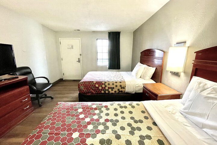 Room 14 of 15