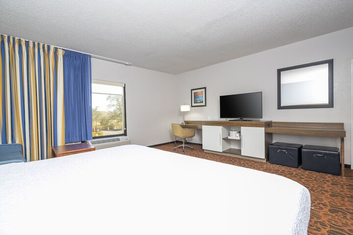 Room 45 of 74