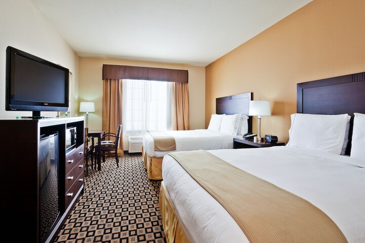 Holiday Inn Express Hotel & Suites Clovis by IHG