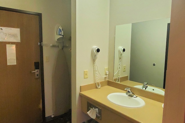 Room 29 of 32