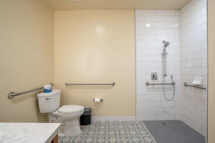 Room 11 of 21