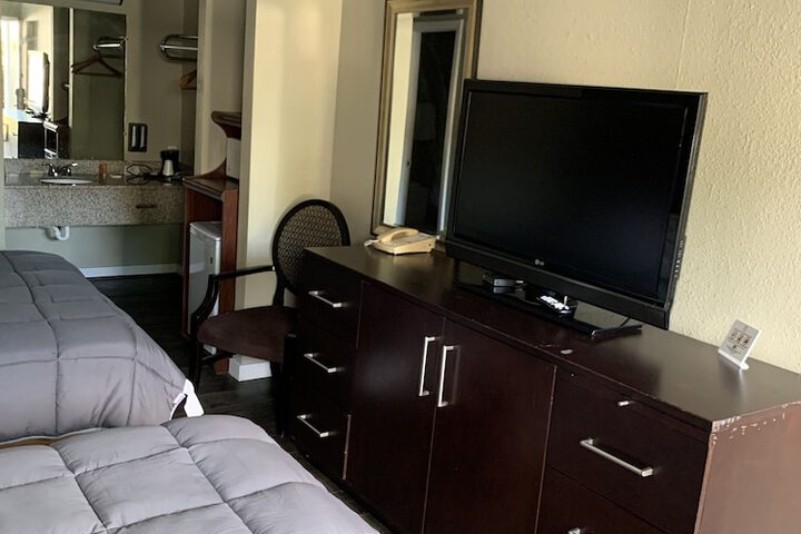 Room 22 of 33