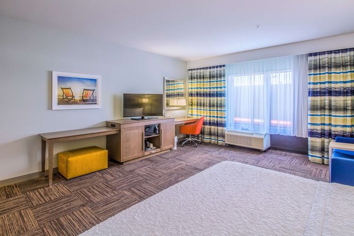 Room 26 of 43