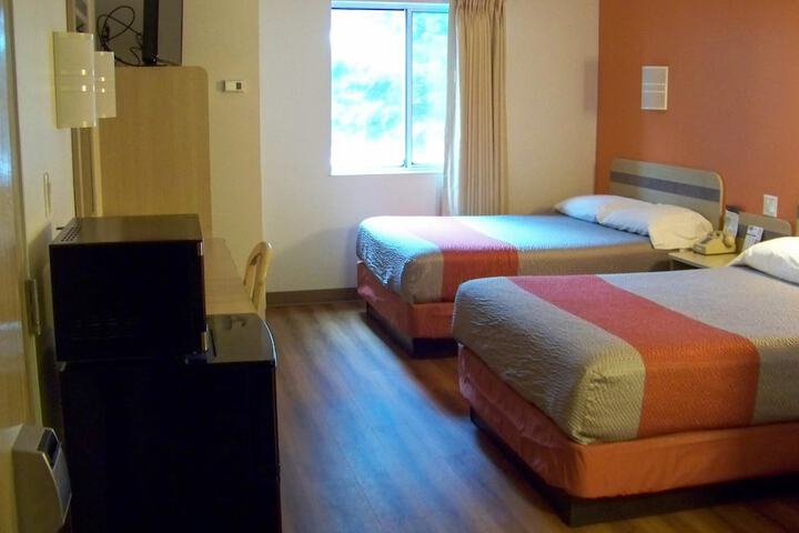 Room 12 of 22