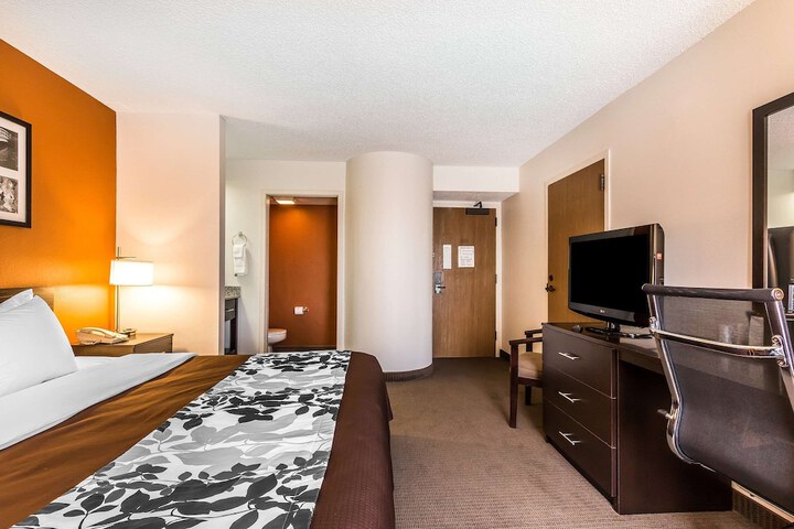 Room 21 of 61