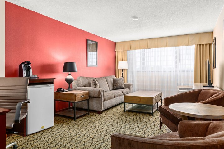 Room 33 of 53