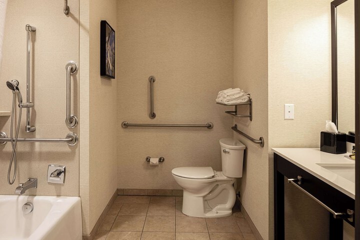 Room 18 of 31