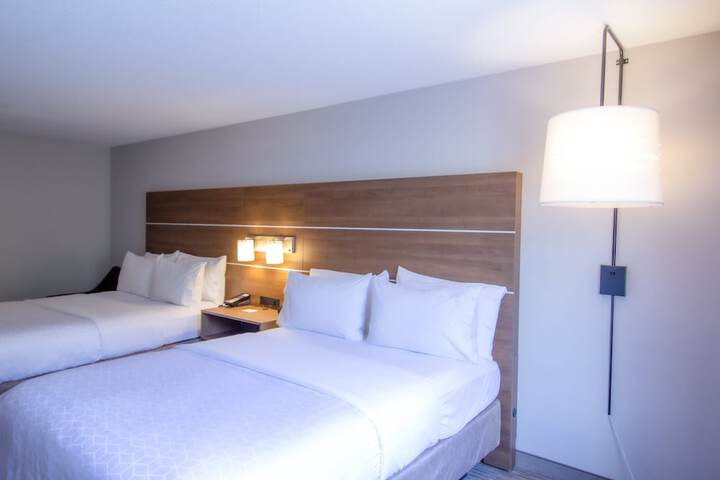 Room 75 of 109