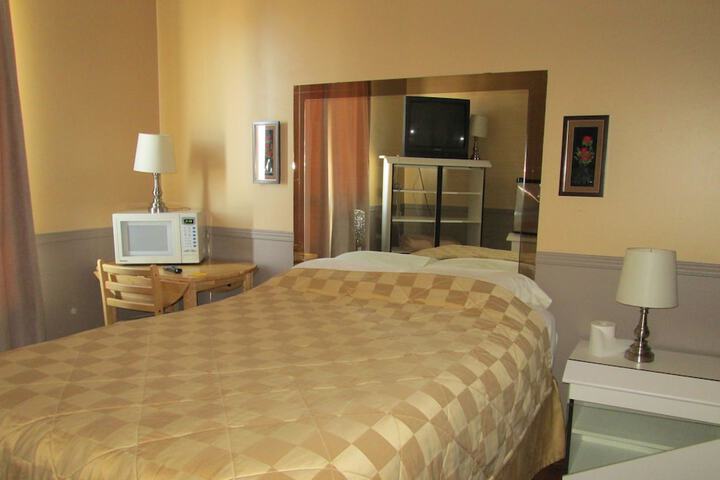 Room 5 of 22