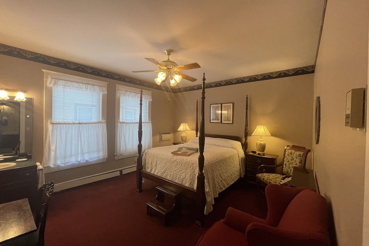Room 44 of 67