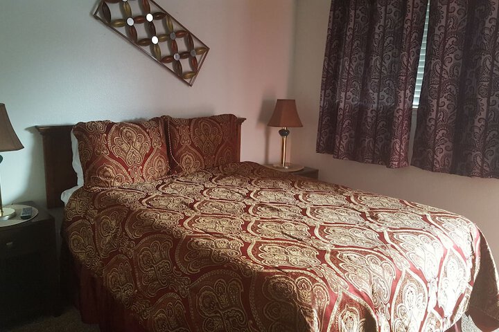 Room 25 of 39