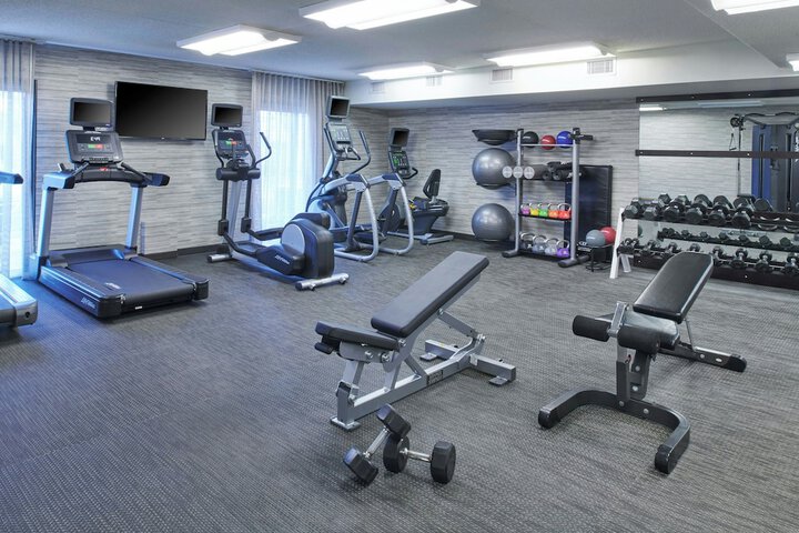 Courtyard by Marriott Detroit Troy