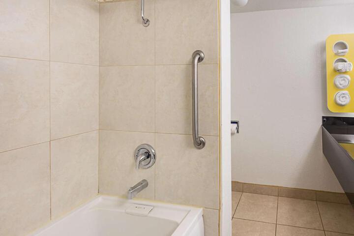 Motel 6 Gold Beach OR