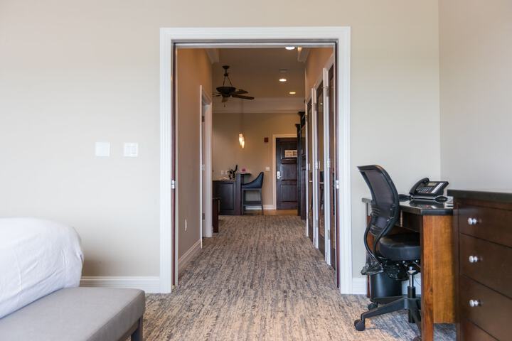 Room 34 of 67