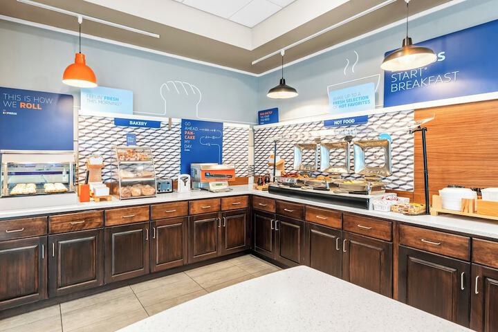Holiday Inn Express Hotel & Suites Albany by IHG