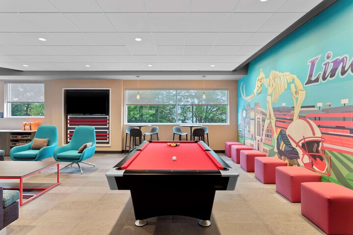 Hotel Interior 11 of 35