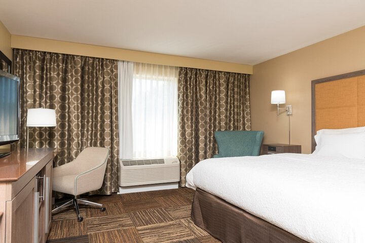 Hampton Inn & Suites Fremont