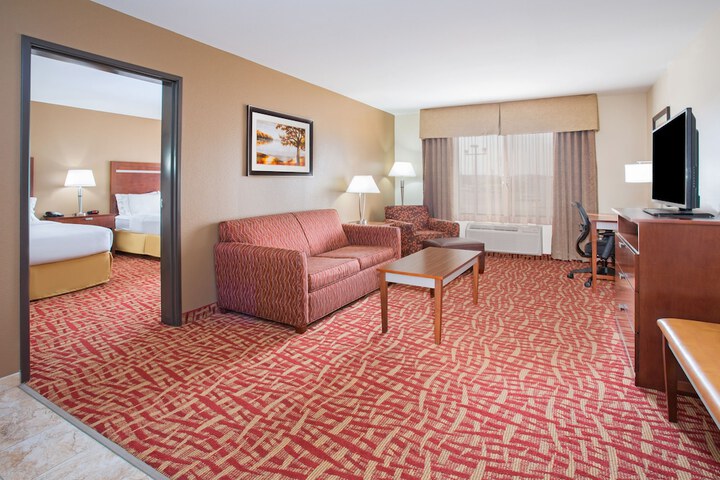 Room 23 of 43