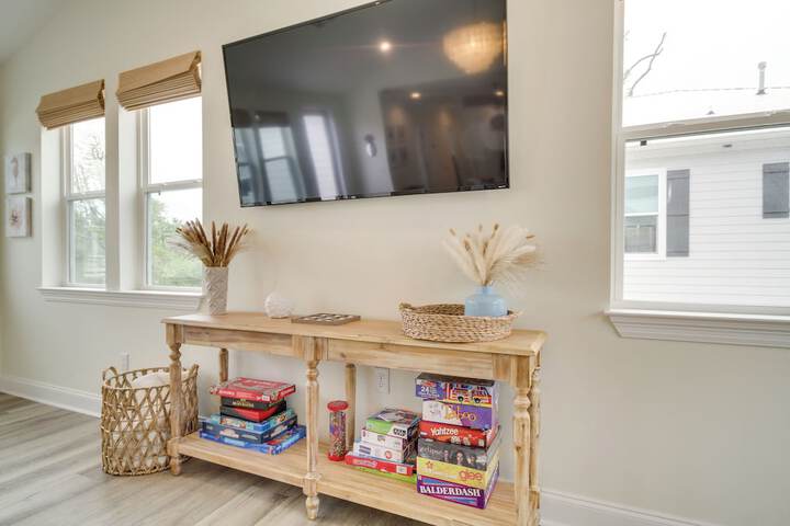 Waveland Vacation Rental w / Private Heated Pool