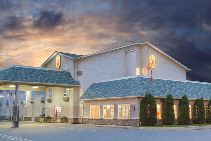 Hotel 1 of 52