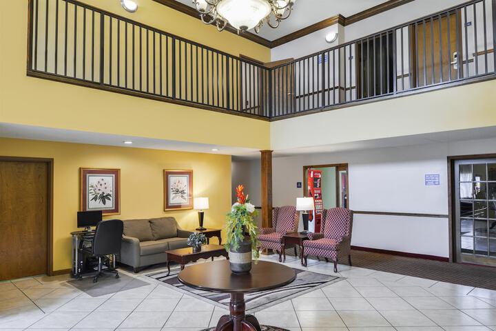 Hotel Interior 12 of 40