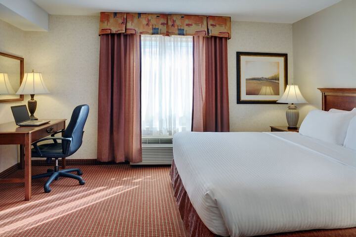 Pomeroy Inn & Suites Hotel Dawson Creek