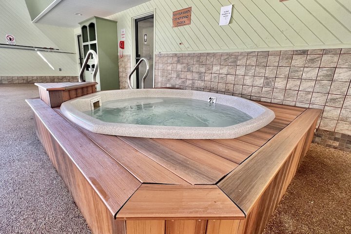 Town and Country Inn & Resort