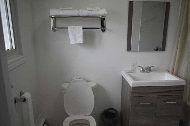 Room 52 of 141