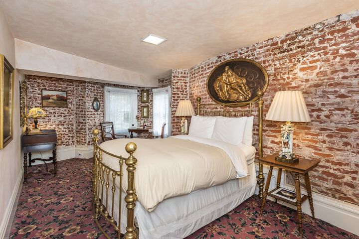 Room 40 of 78