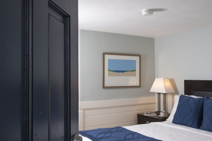 Chatham Seafarer Inn