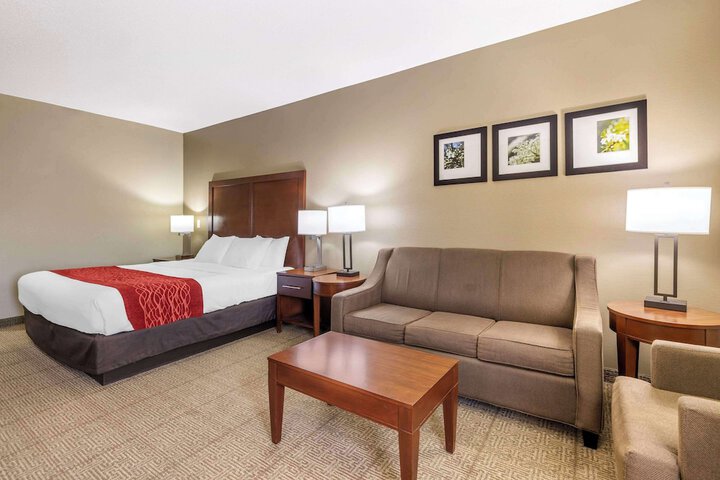 Room 21 of 38