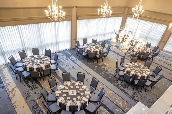 Ballroom/Hall 44 of 49