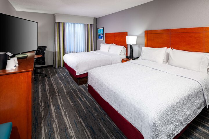 Room 32 of 44