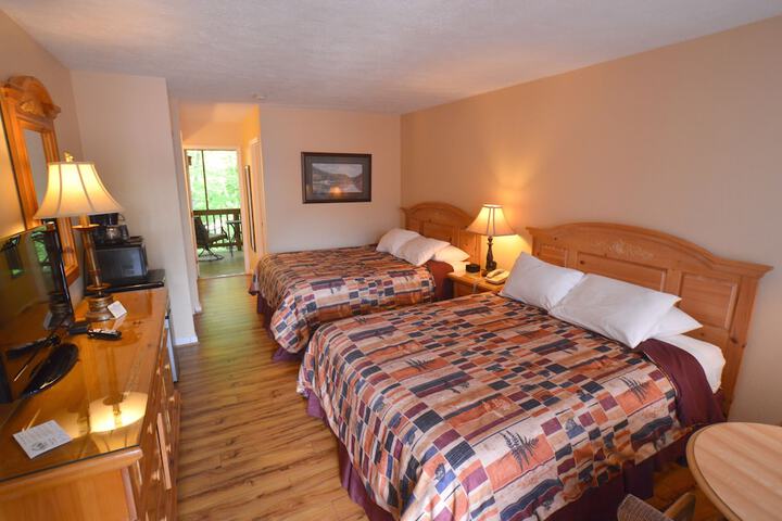 Jonathan Creek Inn