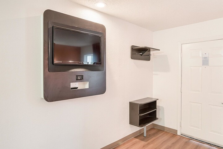 Motel 6 Grand Prairie TX - Near Six Flags Drive