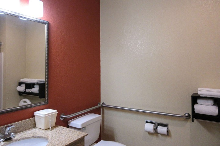 Quality Inn & Suites Benton Harbor - St. Joseph