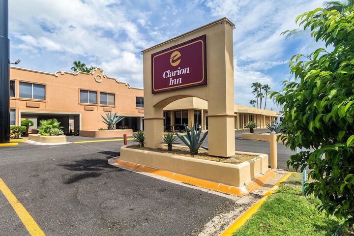 Hotel 2 of 42