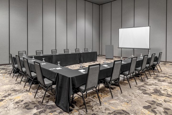 DoubleTree by Hilton Springfield