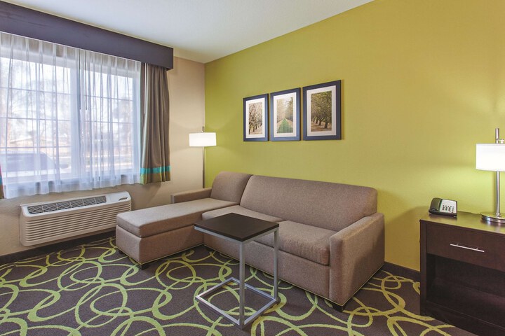 Room 14 of 24