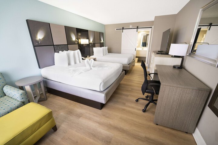 Room 25 of 37
