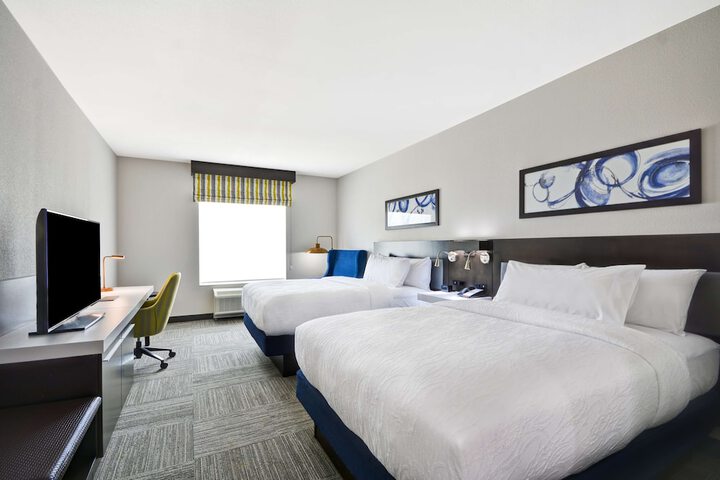 Room 12 of 33