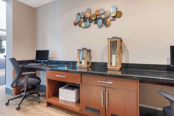 Best Western Plus Brandon Inn