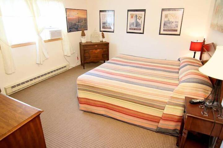Room 5 of 7