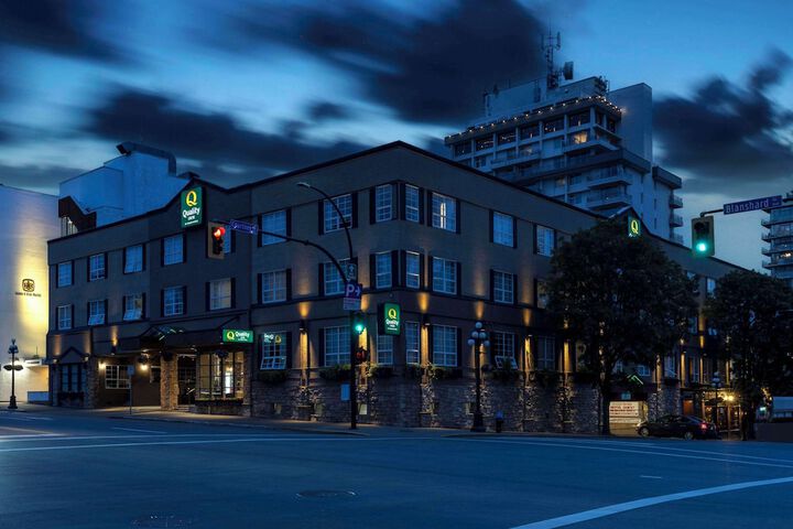 Hotel 4 of 66