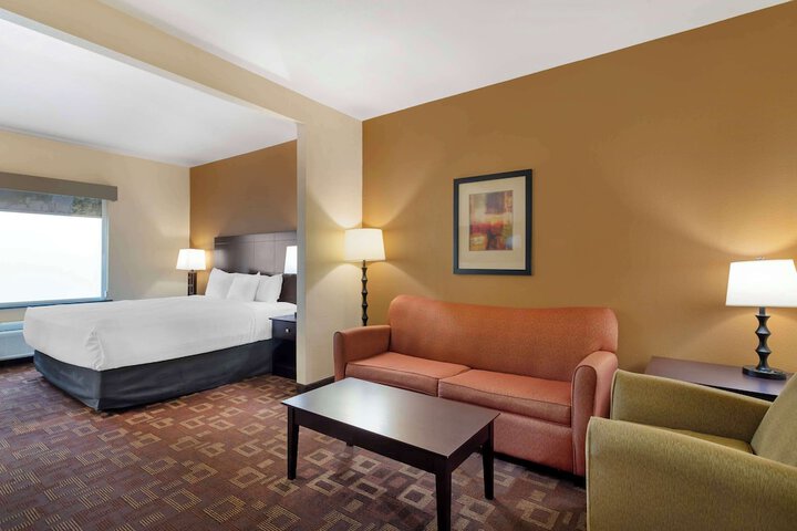 Room 15 of 41