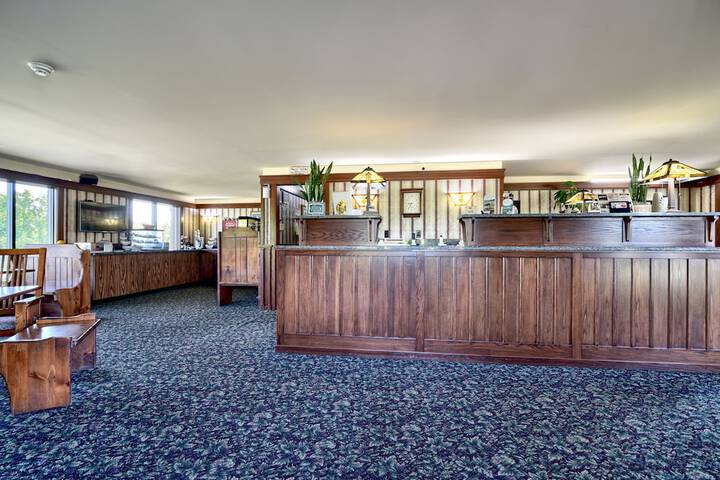 Roosevelt Inn and Suites Saratoga Springs