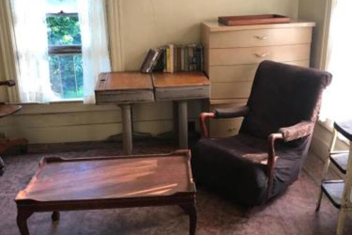 Kaaterskill House
